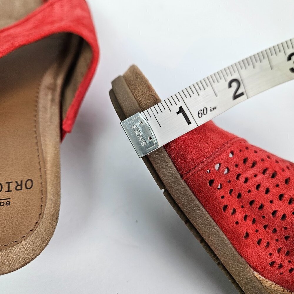 Earth Origins Pico Pearl Spicy Red Perforated Suede Toe Loop Low Wedge Sandal - Picture 10 of 13